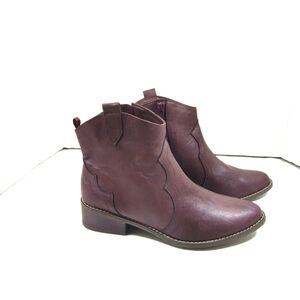 Old Navy Western style vegan leather brown ankle boots Size: 5